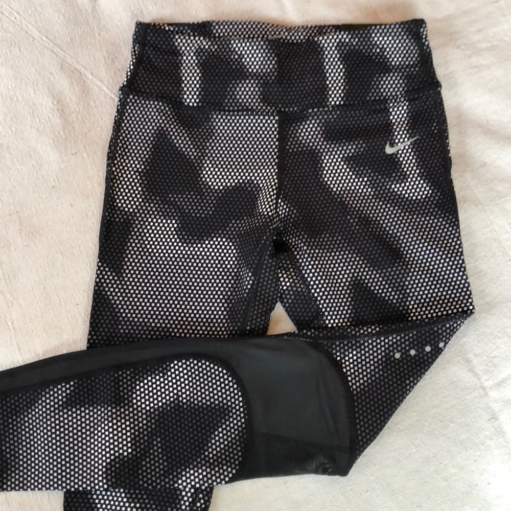 NWT Nike Epic Luxe tights - running leggings